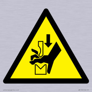 W030 Warning: Hand crushing between press brake tool